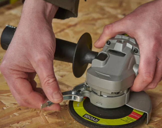 Set aku. ugaona brusilica (125mm) + punjač+ baterija 4Ah (18V ONE+™) – RYOBI RAG18125-1C40S - Слика 5